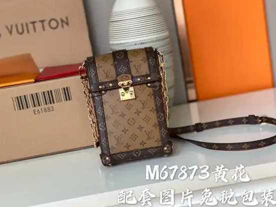 Affordable VERTICAL VUITTON TRUNK POCHETTE LOUIS 0501
